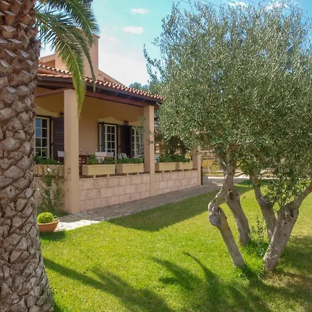 Penelope Dream Pool Villa *